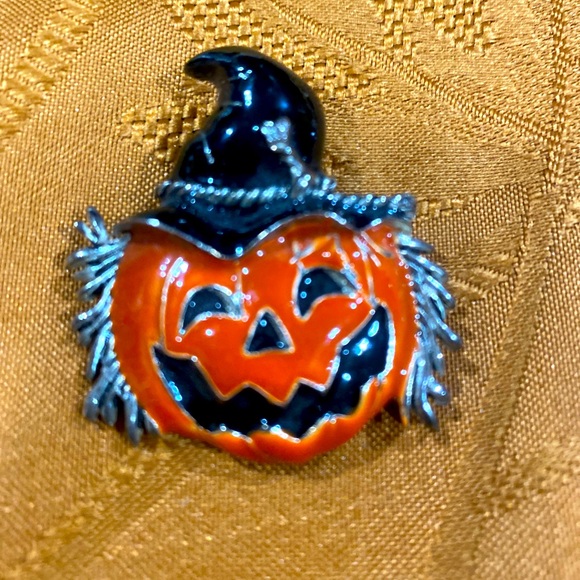 Jewelry | Vintage Pumpkin Brooch Halloween Scarecrow Jack O Lantern Euc ...